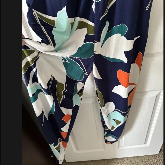 Cuddl Duds Flexwear Short Sleeve Jumpsuit Floral Navy Multicolored Sz M - Picture 4 of 7